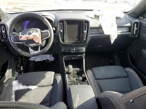YV4EH3HK5R2236910 2024 VOLVO XC40 - Image 8