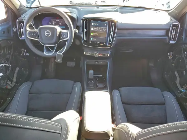 YV4EH3HL0R2301560 2024 VOLVO XC40 - Image 8