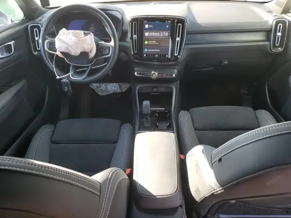 YV4EH3HL4R2232839 2024 VOLVO XC40 - Image 8
