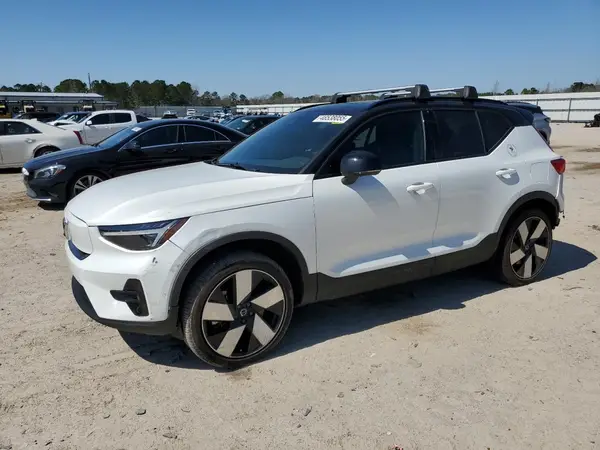 YV4EH3HL4R2289431 2024 VOLVO XC40 - Image 1
