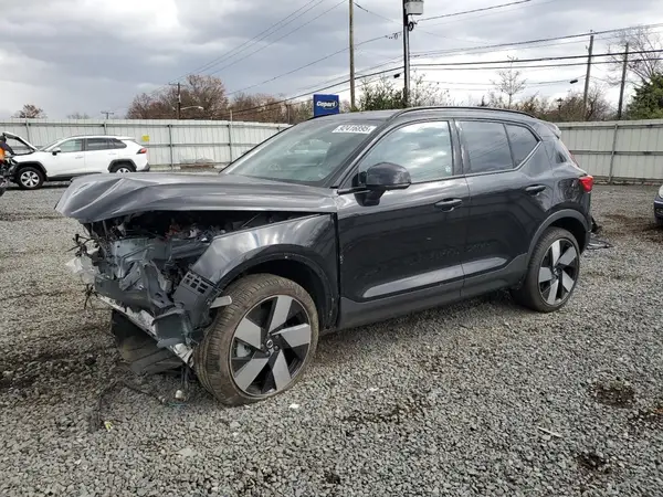 YV4EH3HM6R2251823 2024 VOLVO XC40 - Image 1