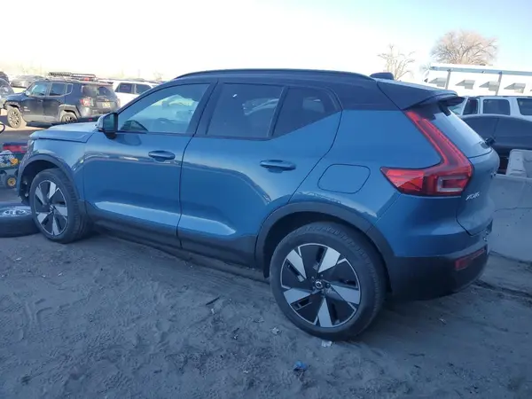 YV4ER3XK0R2235632 2024 VOLVO XC40 - Image 2