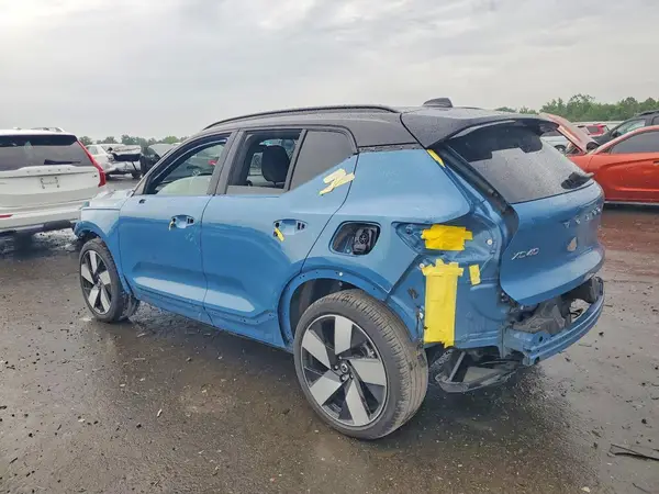 YV4ER3XL5R2234016 2024 VOLVO XC40 - Image 2