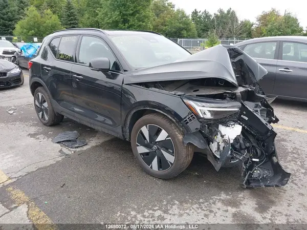 YV4ER3XL8R2261324 2024 VOLVO XC40 - Image 1
