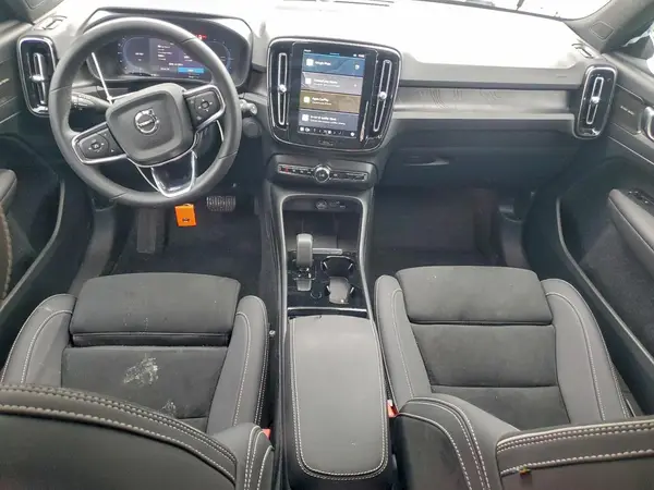 YV4ER3XM6R2248306 2024 VOLVO XC40 - Image 8