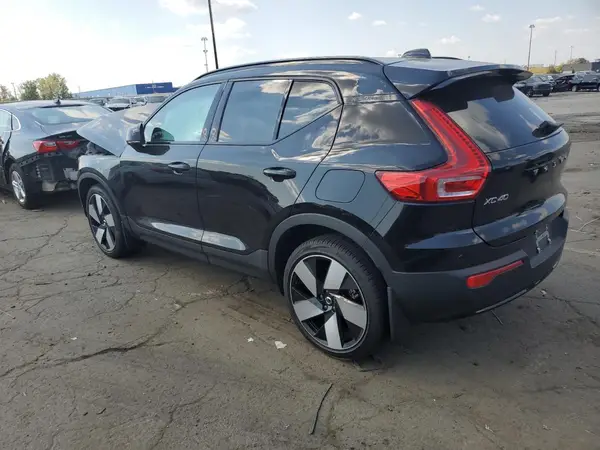 YV4ER3XM8R2252325 2024 VOLVO XC40 - Image 2