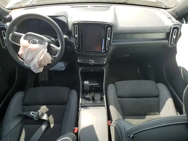 YV4ER3XM8R2252325 2024 VOLVO XC40 - Image 8