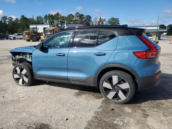 YV4ER3XM8R2300941 2024 VOLVO XC40 - Image 2