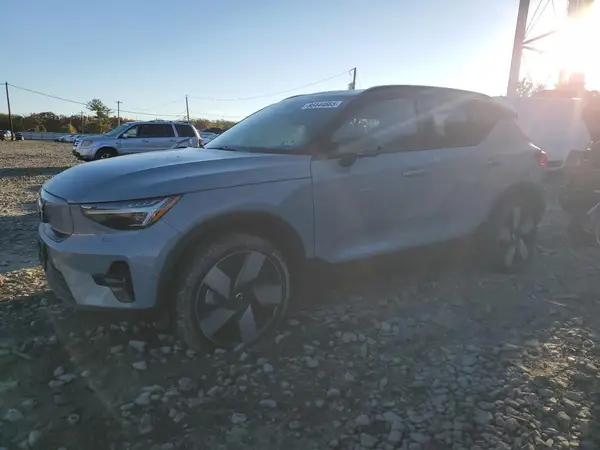 YV4ER3XM9R2240152 2024 VOLVO XC40 - Image 1