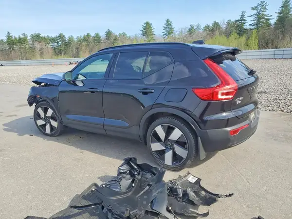 YV4ER3XM9R2257257 2024 VOLVO XC40 - Image 2