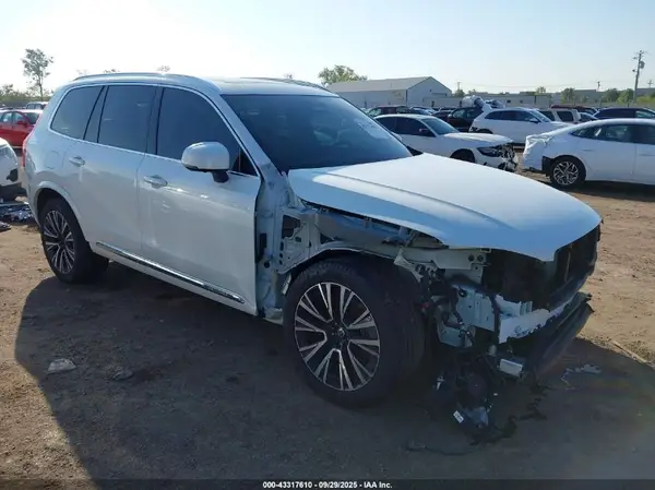 YV4H600N0P1982255 2023 VOLVO XC90