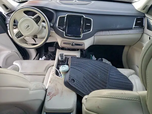YV4H60CA1P1944932 2023 VOLVO XC90 - Image 8