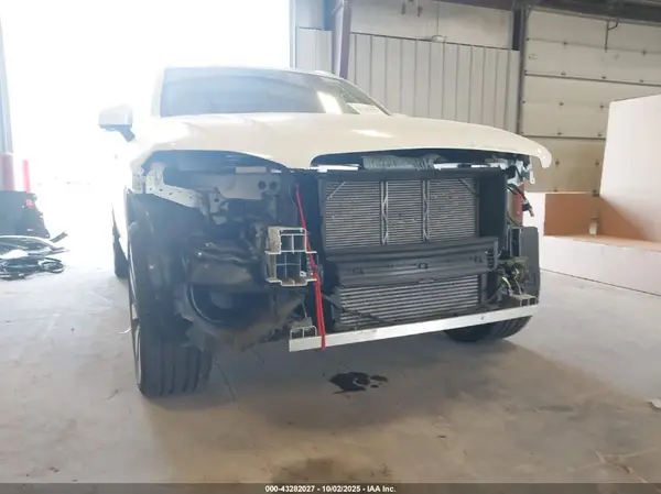2023 VOLVO XC90 auction photo 6