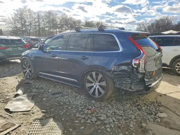 YV4H60CA8P1909904 2023 VOLVO XC90 - Image 2