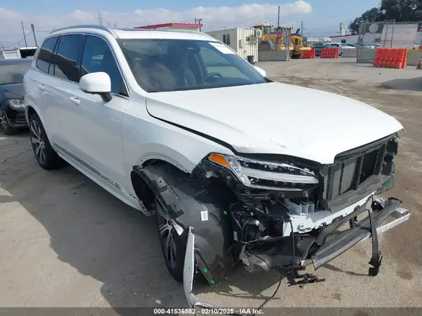 YV4H60CE6R1237976 2024 VOLVO XC90 - Image 1