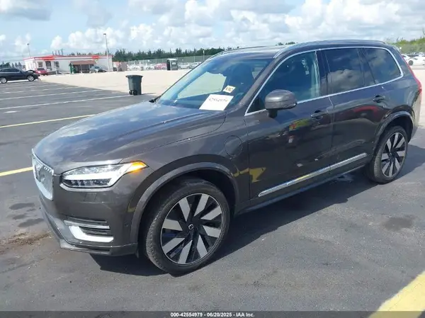 YV4H60CE9R1234070 2024 VOLVO XC90 - Image 2