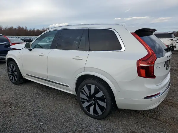 YV4H60CF8R1164571 2024 VOLVO XC90 - Image 2