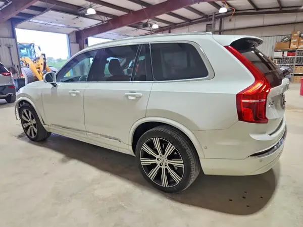 YV4H60CF8R1189454 2024 VOLVO XC90 - Image 2