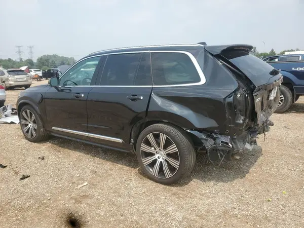 2022 VOLVO XC90 COPART lot 66940765 auction photo 2