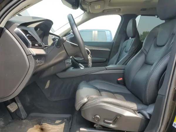 2022 VOLVO XC90 COPART lot 66940765 auction photo 7