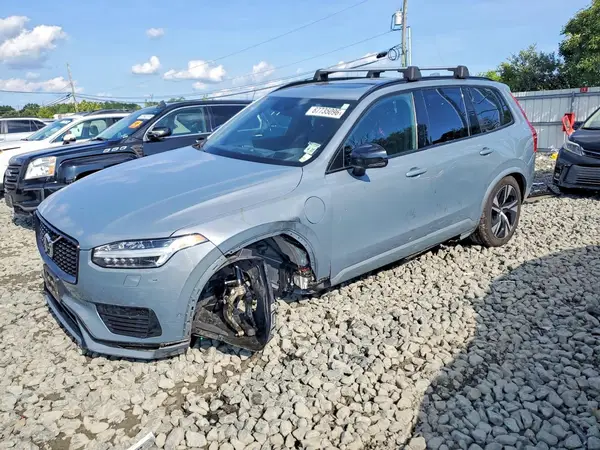 YV4H60CM3N1838070 2022 VOLVO XC90 - Image 1