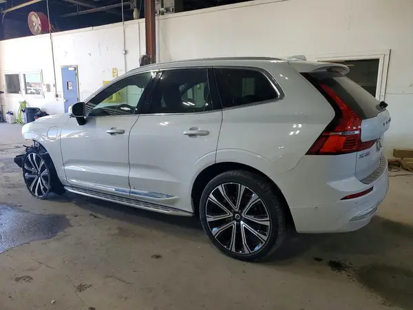 YV4H60DA4P1301375 2023 VOLVO XC60 - Image 2