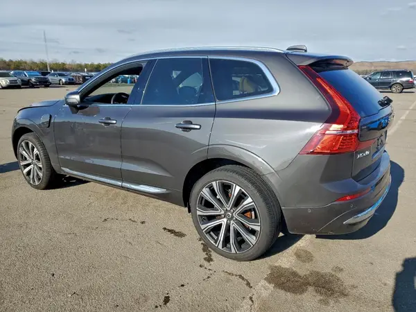YV4H60DA4P1392065 2023 VOLVO XC60 - Image 2