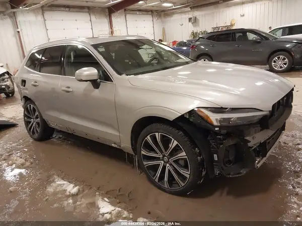 YV4H60DA7P1331776 2023 VOLVO XC60 - Image 1