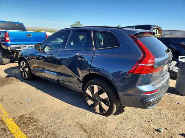 YV4H60DL1R1756673 2024 VOLVO XC60 - Image 2
