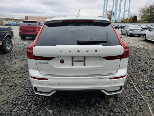 2024 VOLVO XC60 auction photo 6