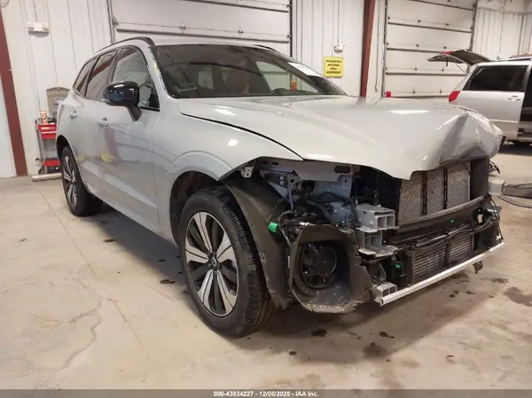 YV4H60DL8R1831532 2024 VOLVO XC60 - Image 1