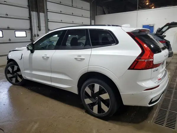 YV4H60DM5R1842268 2024 VOLVO XC60 - Image 2