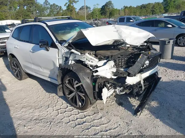 YV4H60DM9N1052627 2022 VOLVO XC60 - Image 1