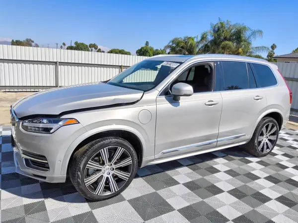 YV4H60JE4S1304292 2025 VOLVO XC90