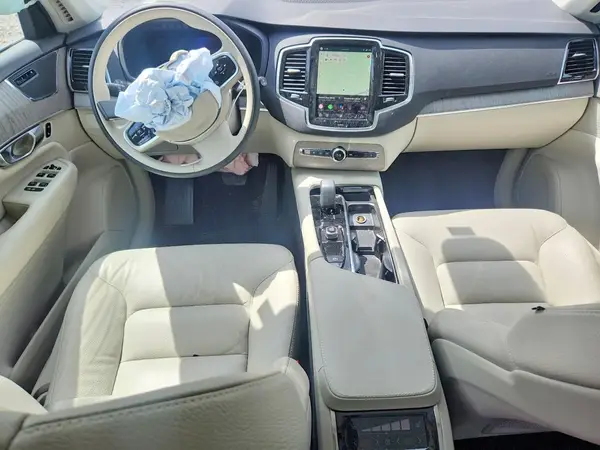 YV4H60JE4S1320699 2025 VOLVO XC90 - Image 8