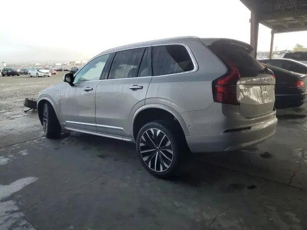 YV4H60JG5S1362266 2025 VOLVO XC90 - Image 2