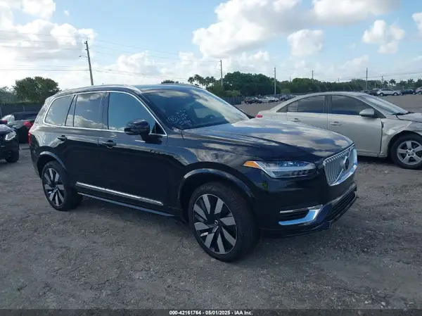 YV4H60LEXR1245014 2024 VOLVO XC90 - Image 1
