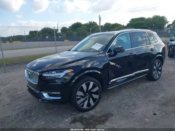 YV4H60LEXR1245014 2024 VOLVO XC90 - Image 2