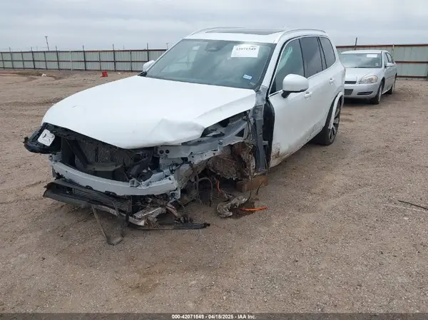 YV4H60LFXR1217884 2024 VOLVO XC90 - Image 2