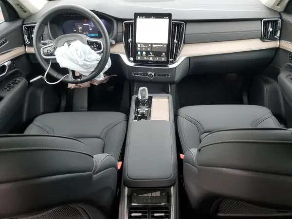 YV4H60PA0S1364929 2025 VOLVO XC90 - Image 8