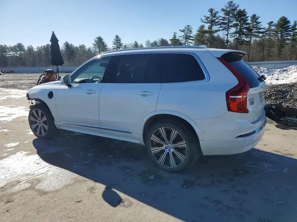 YV4H60PE2S1331658 2025 VOLVO XC90 - Image 2
