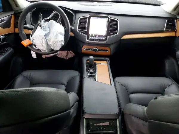 YV4H60PE3S1303836 2025 VOLVO XC90 - Image 8