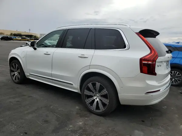 YV4H60PE7S1316881 2025 VOLVO XC90 - Image 2