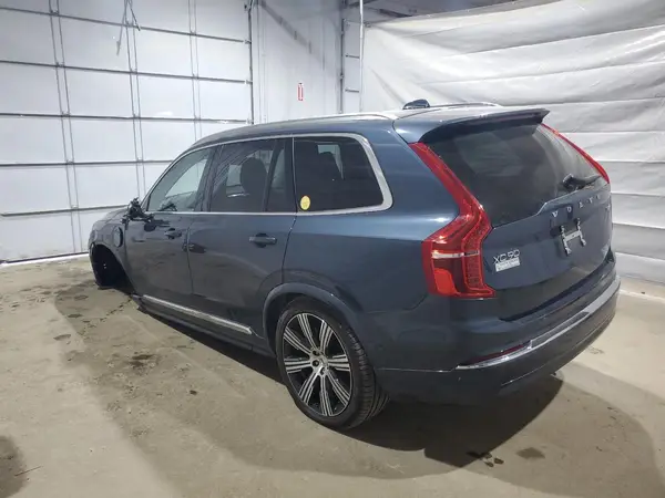 YV4H60PE7S1318775 2025 VOLVO XC90 - Image 2
