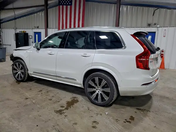 YV4H60PE7S1342624 2025 VOLVO XC90 - Image 2