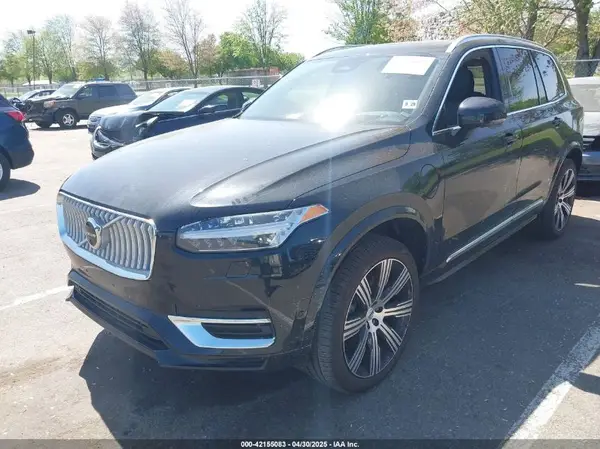 YV4H60PF4S1305975 2025 VOLVO XC90 - Image 2
