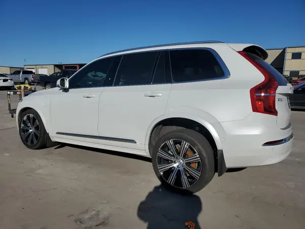 YV4H60PF6S1297524 2025 VOLVO XC90 - Image 2