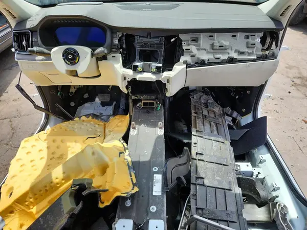 YV4H60PF8T1458991 2026 VOLVO XC90 - Image 8