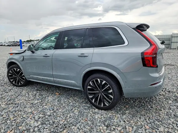 YV4H60PG0S1362652 2025 VOLVO XC90 - Image 2