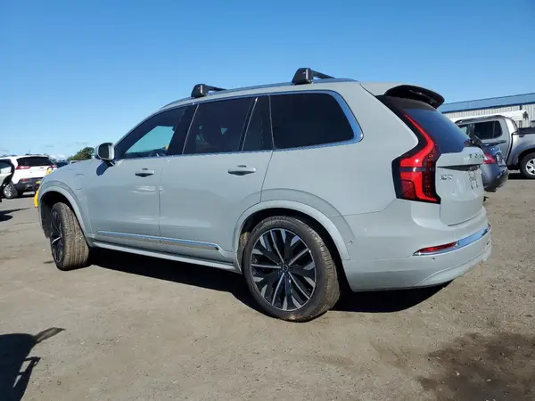 YV4H60PG3S1379039 2025 VOLVO XC90 - Image 2